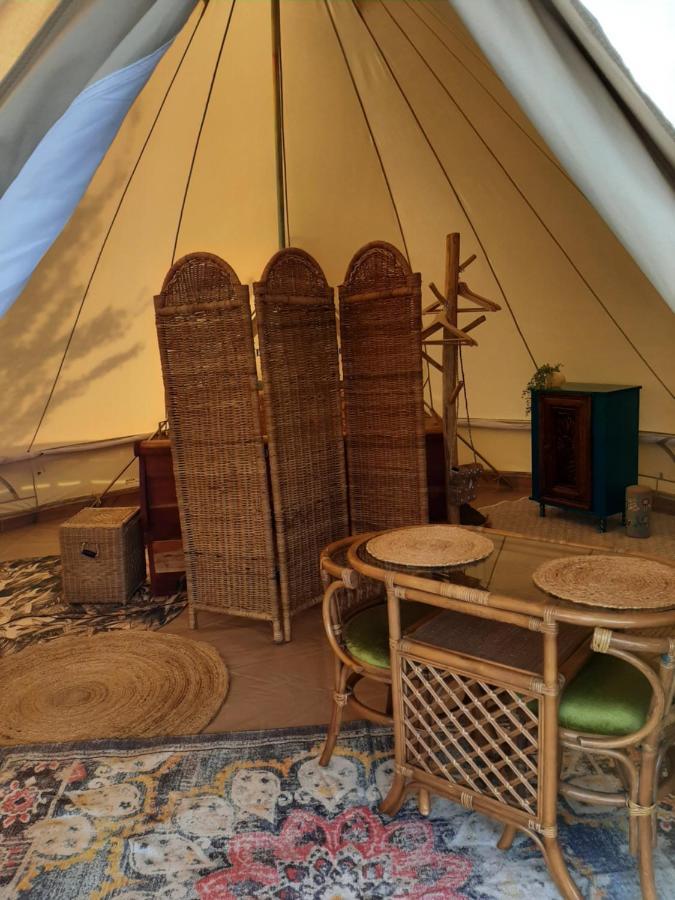 Glamping De Vrije Wind, Tentverhuur Houwerzijl Exteriér fotografie